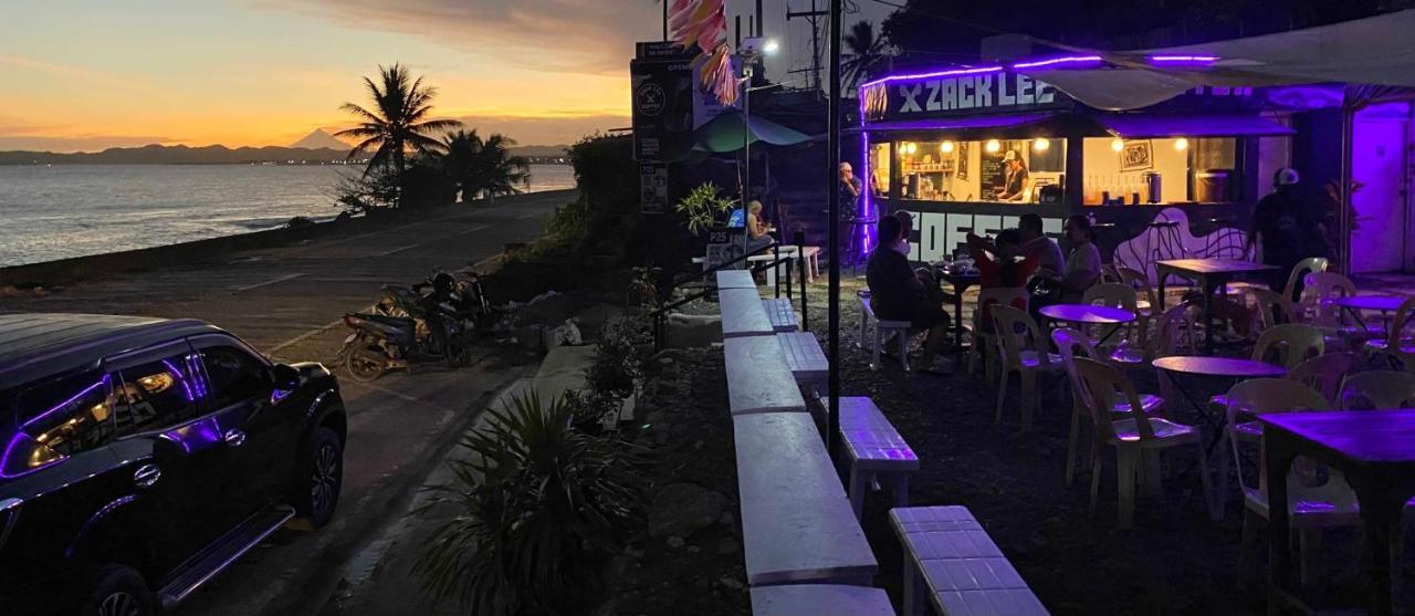 Happy Island Inn Virac Esterno foto