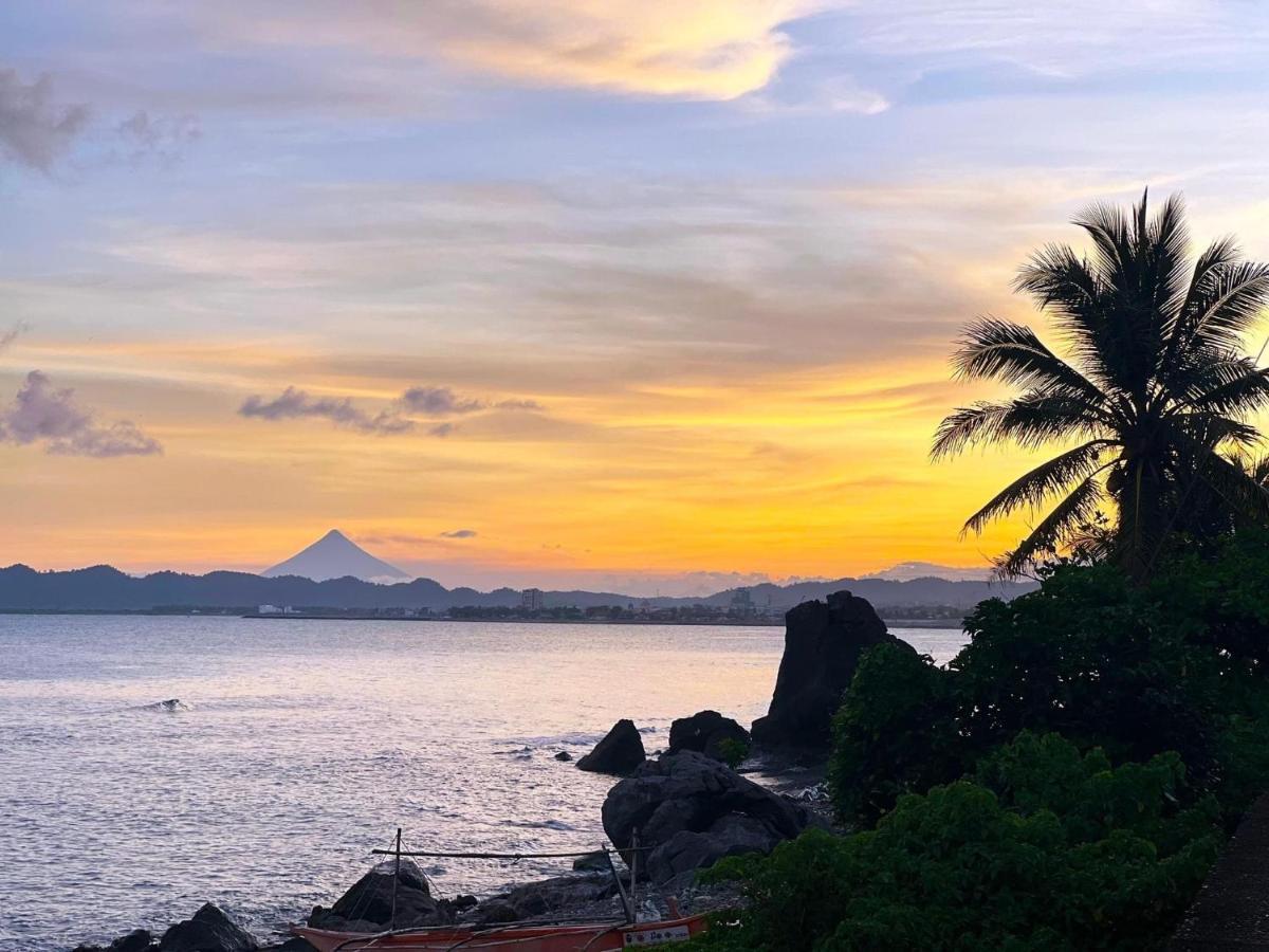 Happy Island Inn Virac Esterno foto